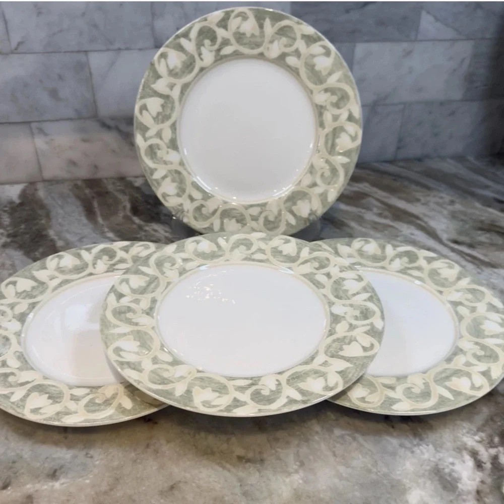 4 Mikasa Torino Ultimate+ Super Strong China HK 257 Salad Plates 8.5” Set 4